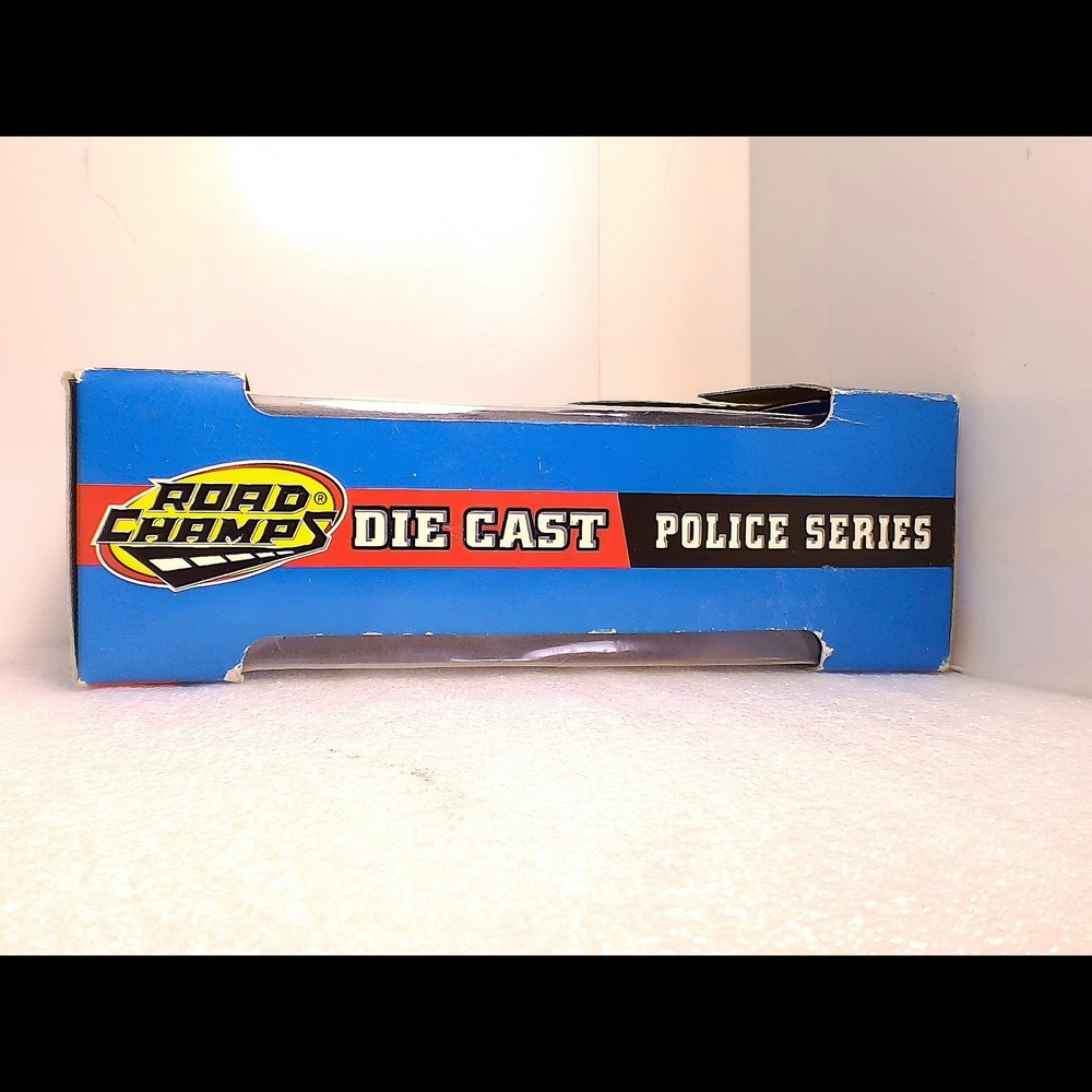 ROAD CHAMPS Police Car Kids 1/43 Tan New Iowa State Patrol Die Cast 64305 1998 - Picture 15 of 16